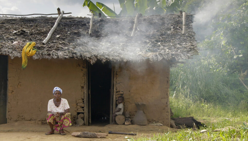 https://www.coolearth.org/wp-content/uploads/2025/07/Fuel-efficient-stoves-and-the-SDGs.jpg