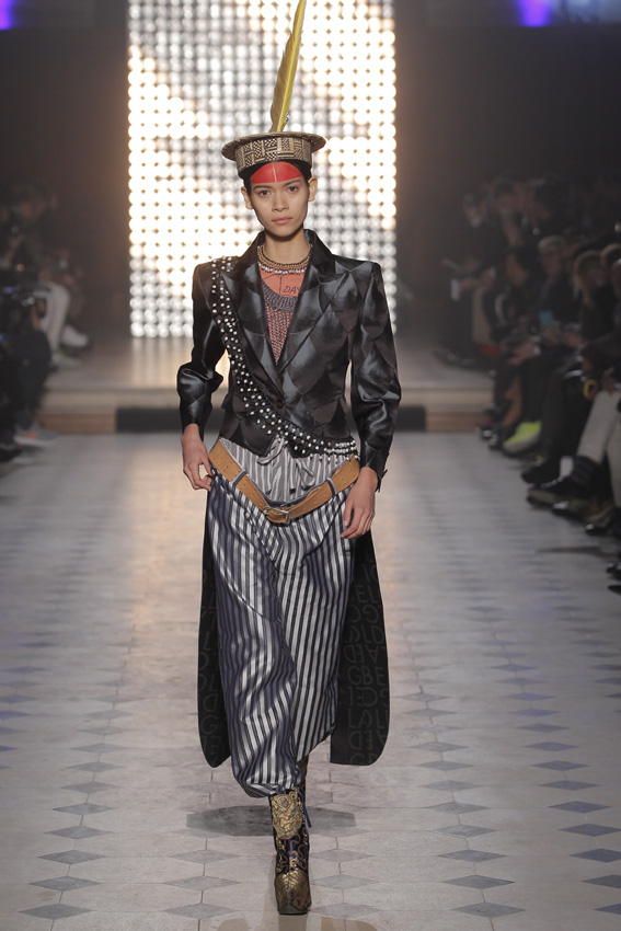 Vivienne Westwood Show inspired by Rainforest – Cool Earth